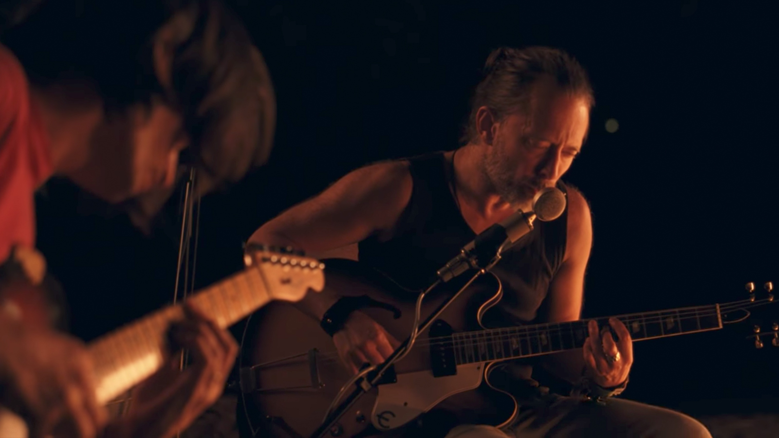 Jonny Greenwood and Thom Yorke